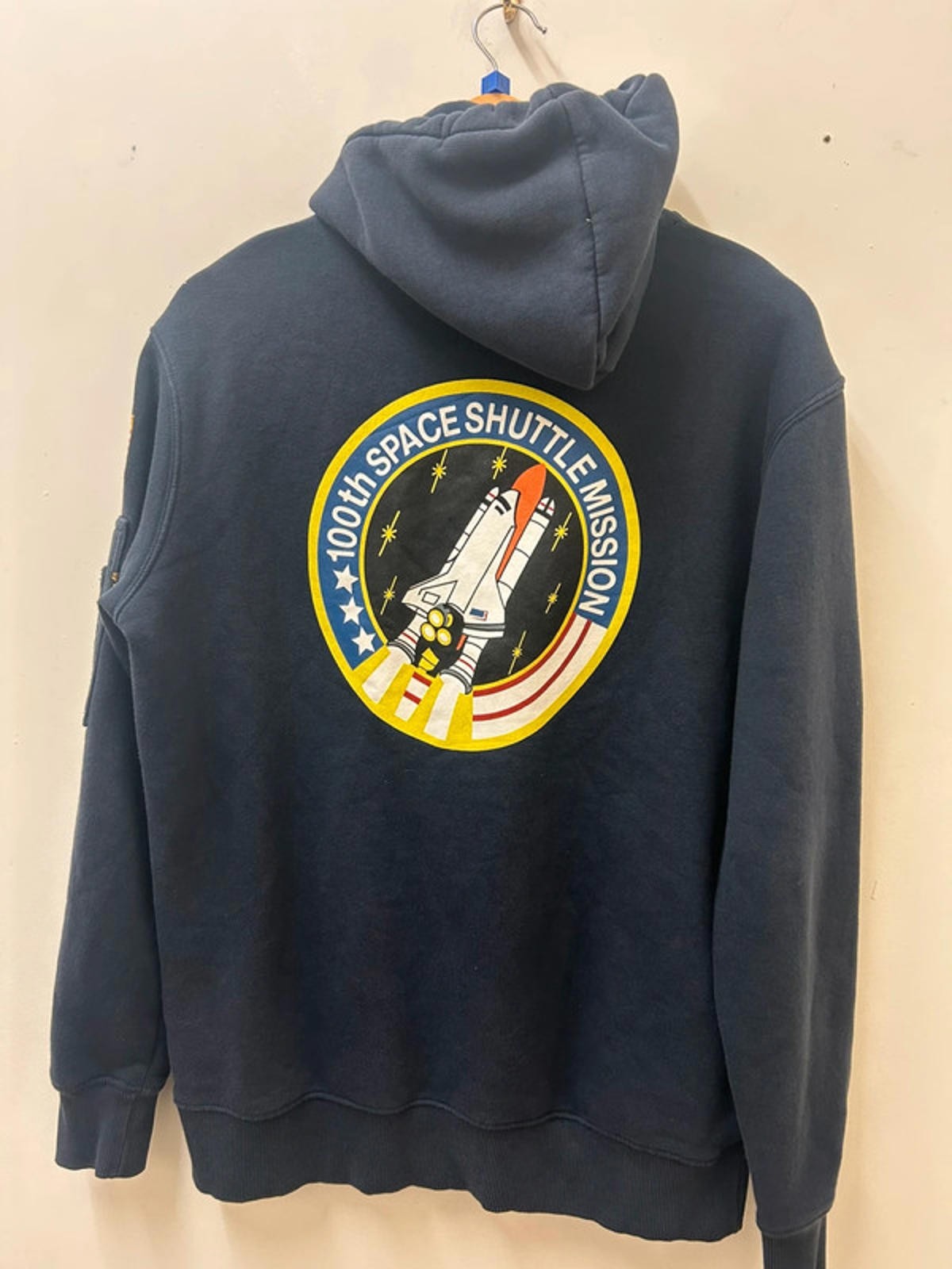 Alpha NASA American Hoodie. Size Large3