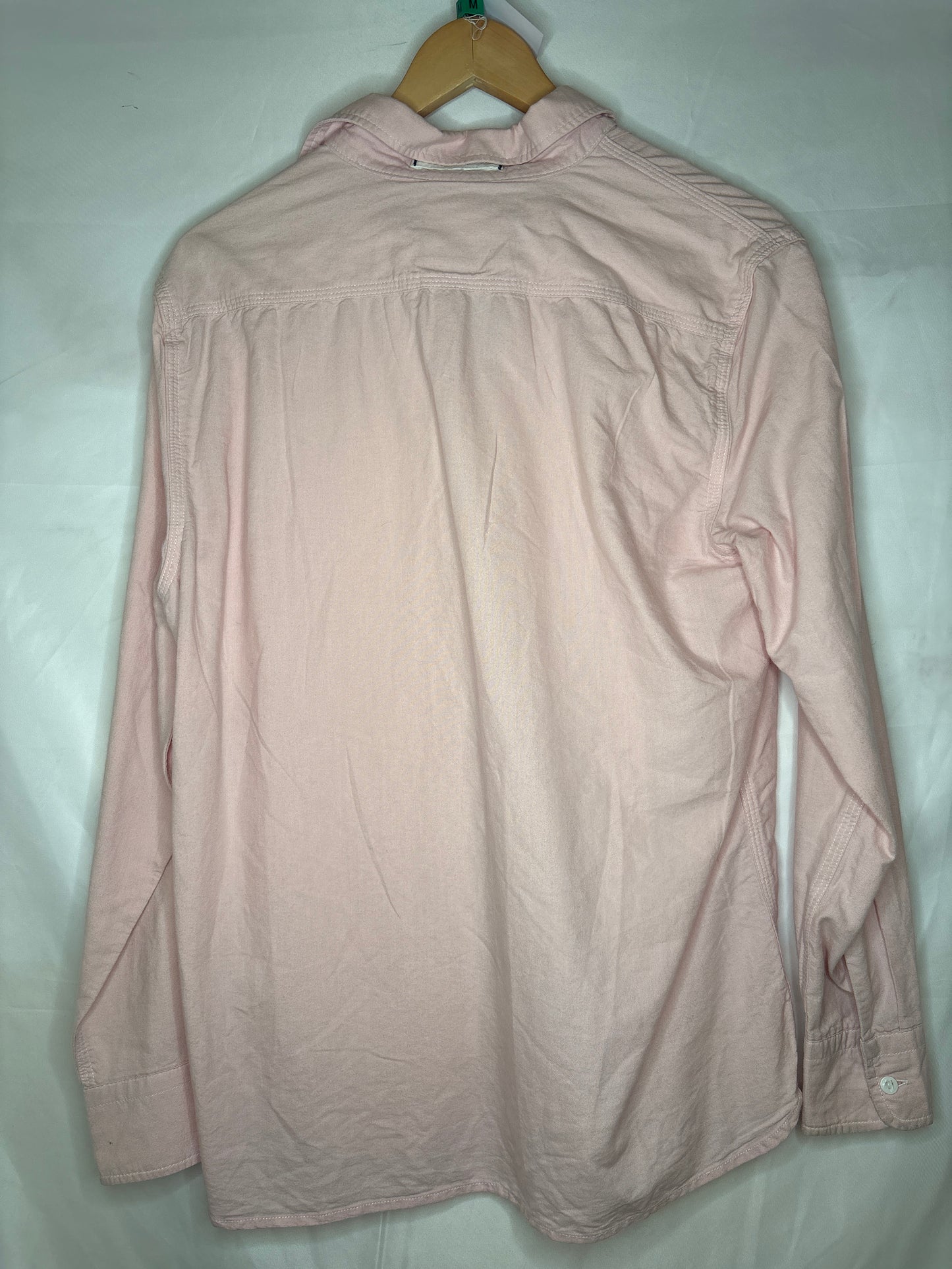 Levi’s button up dress shirt Standard fit