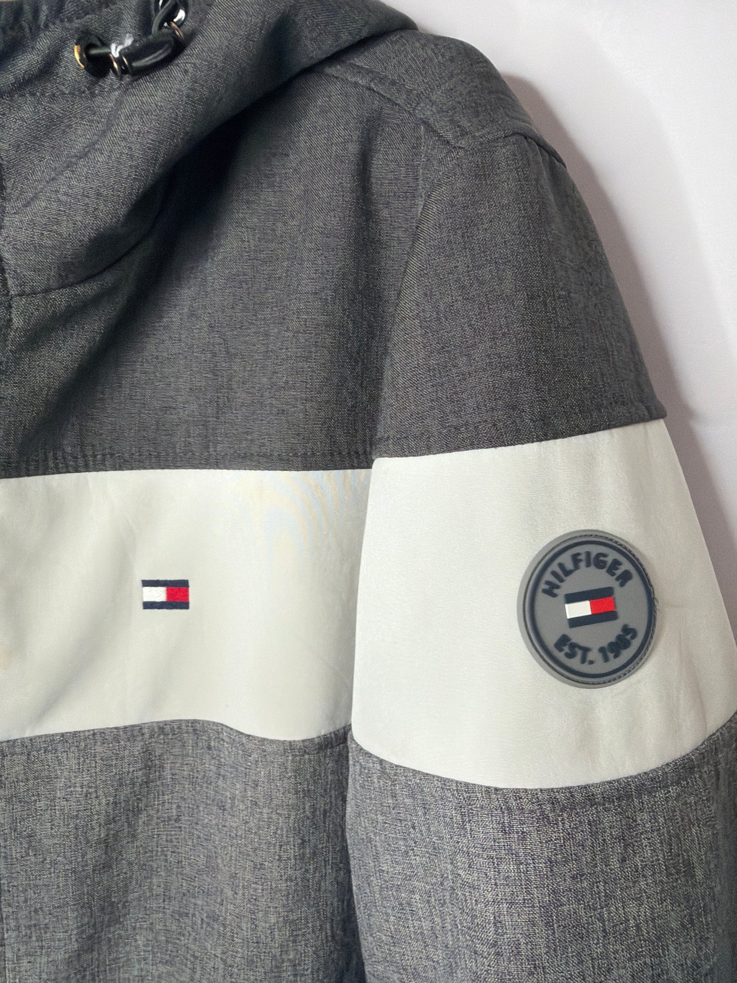 Tommy hilfiger puffer coat size medium