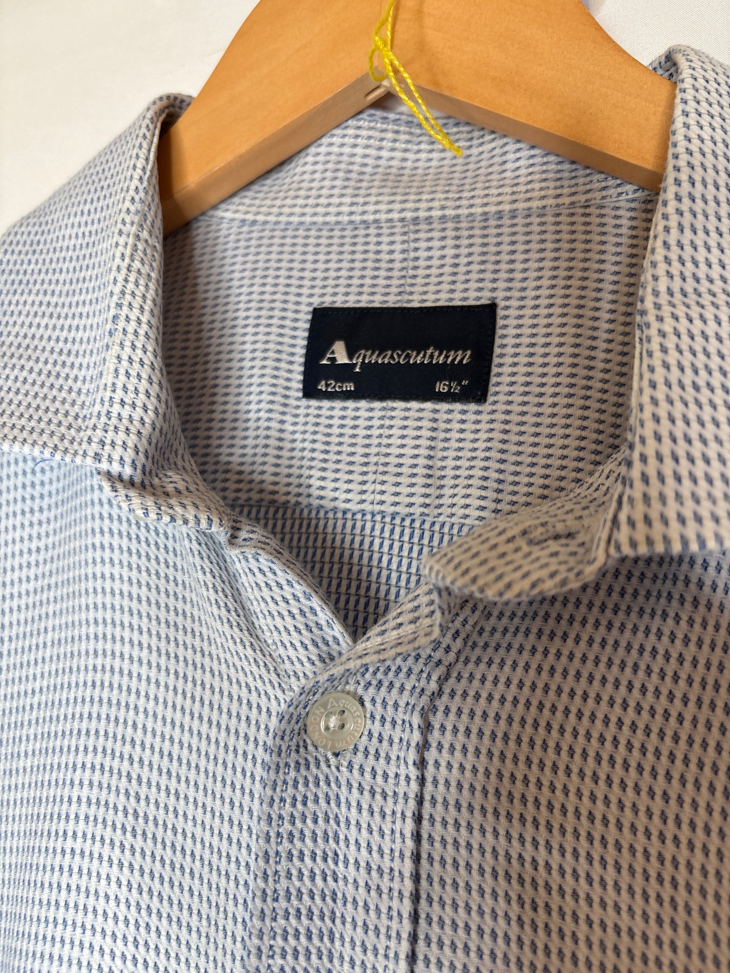 Aquascutum button up dress shirt Large