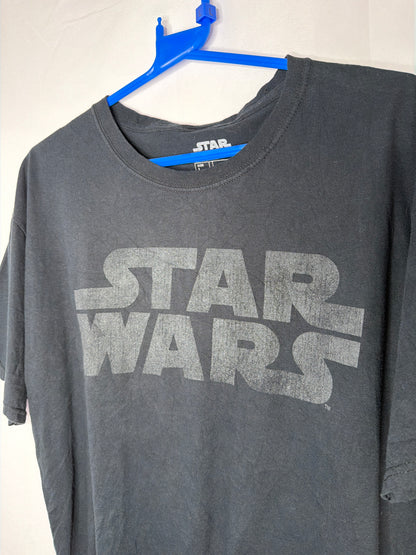Star wars graphic print t shirt large