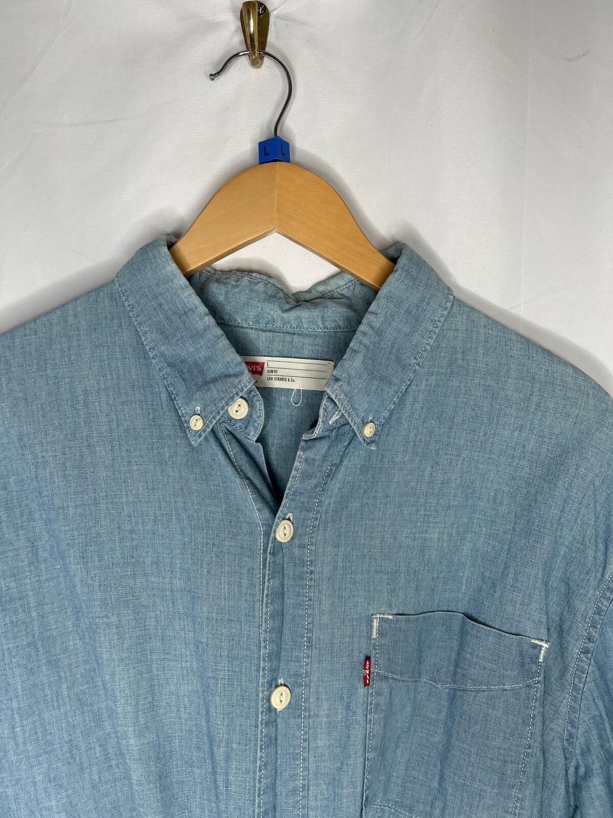 Levi’s button up dress shirt slim fit Large2