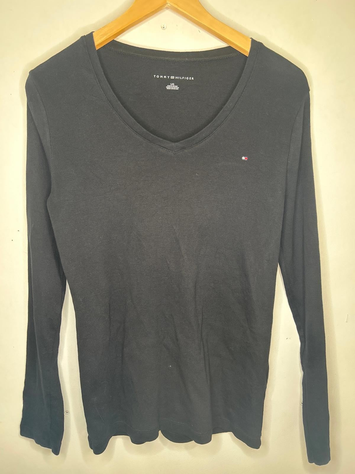 Tommy Hilfiger long sleeve top black large/120