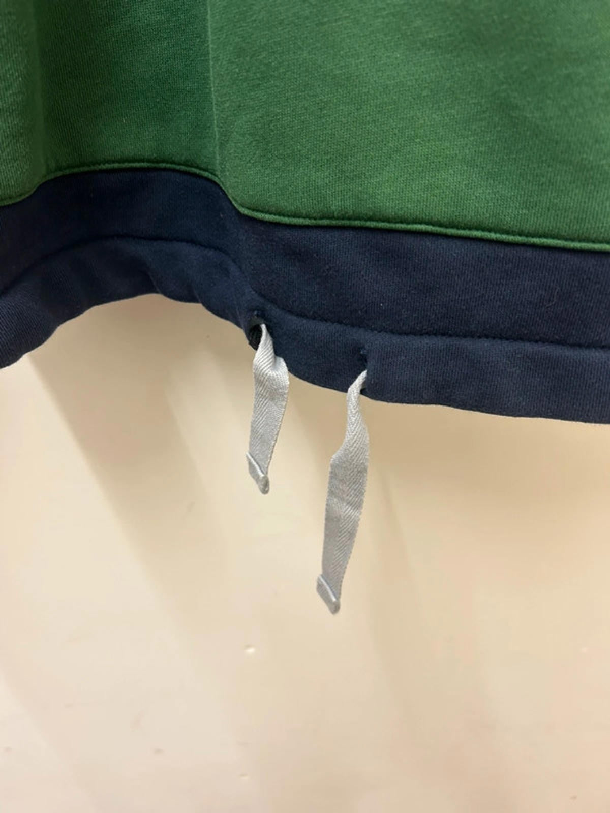 Lacoste drawstring Regular fit Hoodie. Size medium2