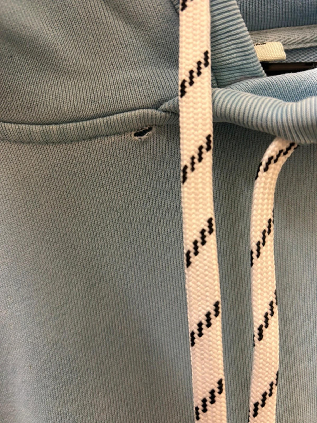 Levi’s Hoodie. Size Medium2