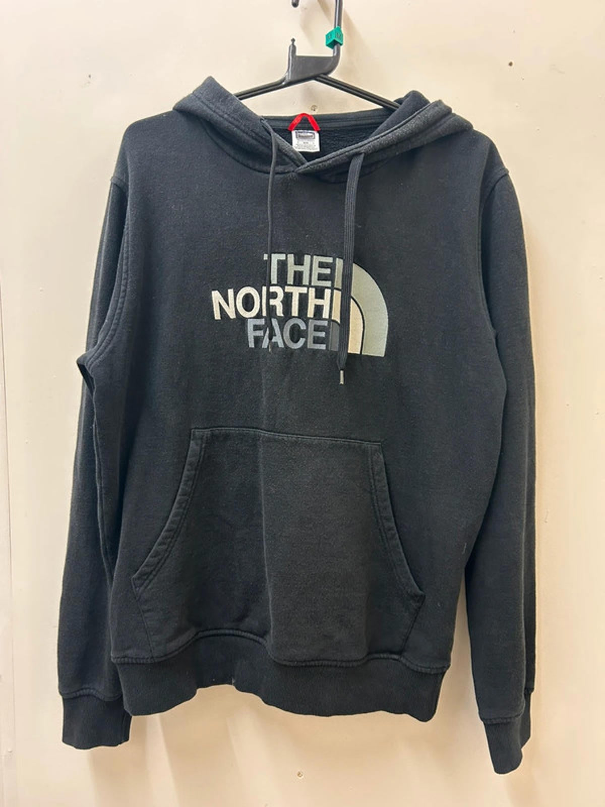 The North Face Hoodie. Size Medium0