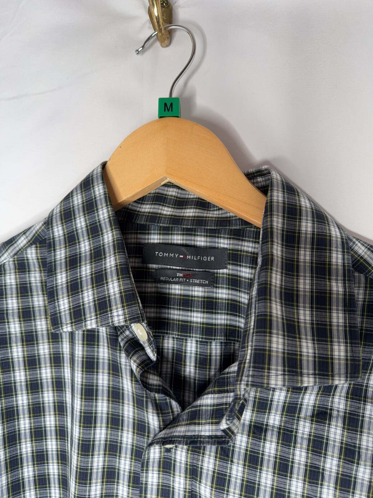 Vintage Tommy Hilfiger Shirt (M)1