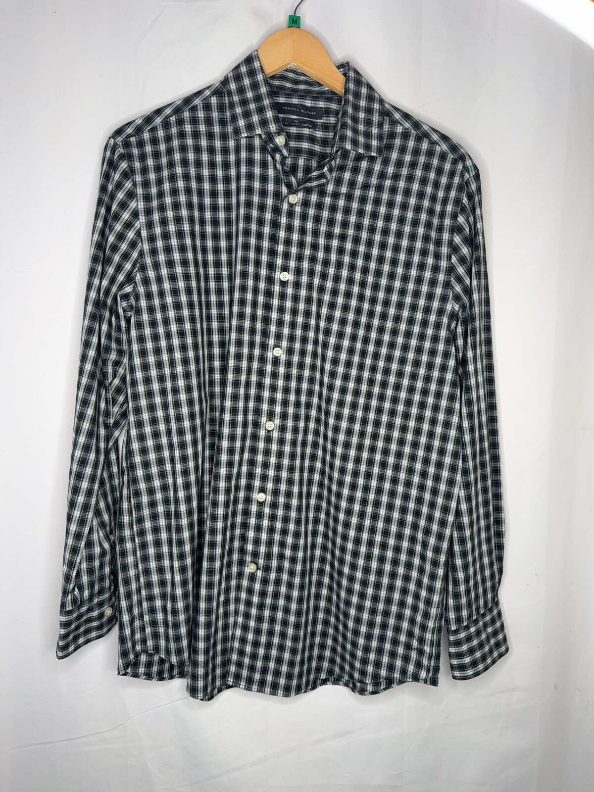 Vintage Tommy Hilfiger Shirt (M)0