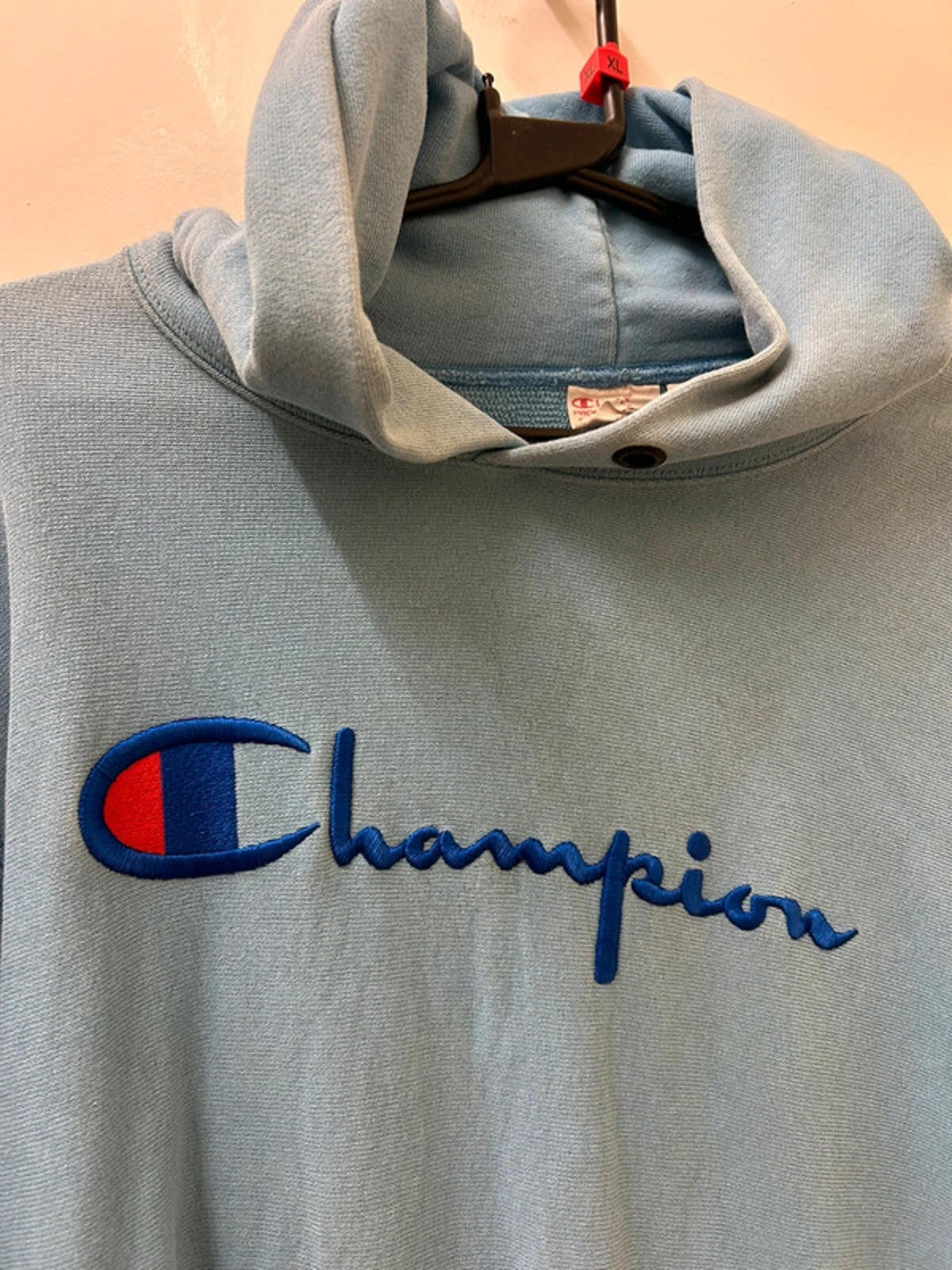 Champion Reverse weave warm up Hoodie. Size XL1