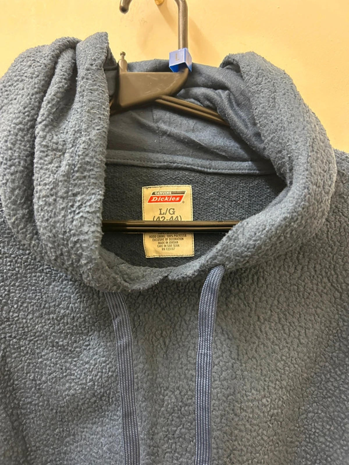 Dickies Hoodie. Size Large1