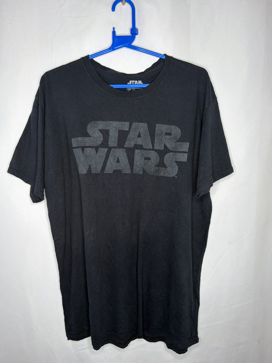 Star wars graphic print t shirt large