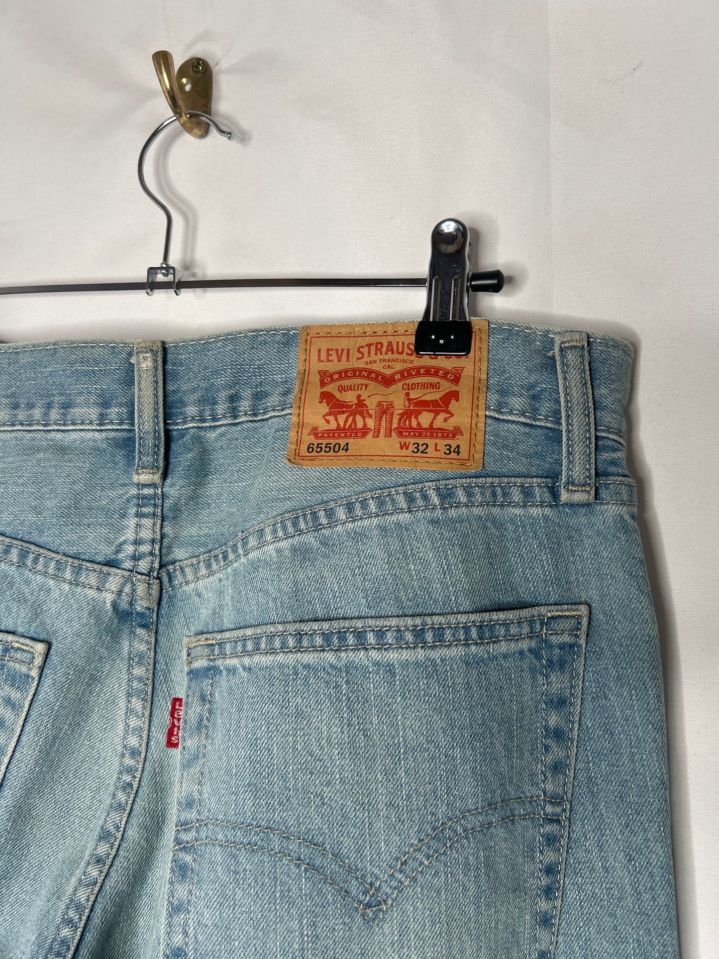 Levis regular fit W32/L34 jeans blue