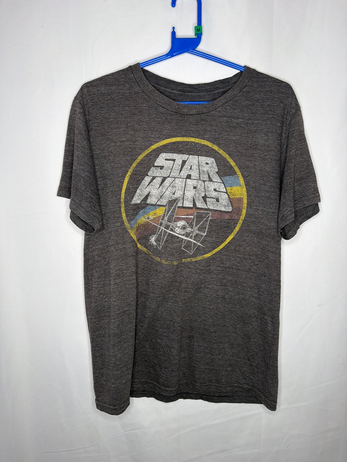 Star wars t-shirt size medium