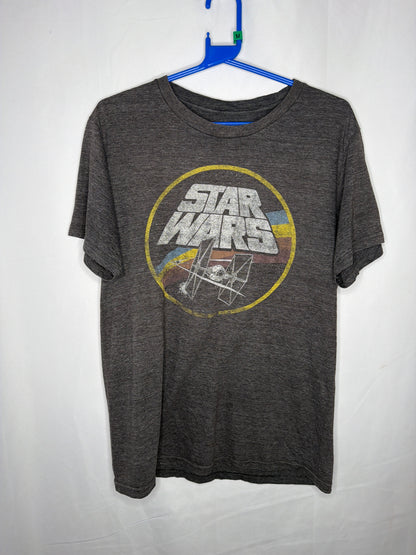 Star wars t-shirt size medium