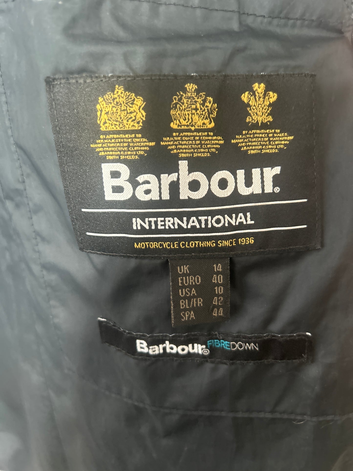 Barbour women’s quilted jacket Hooded&belted Size 12