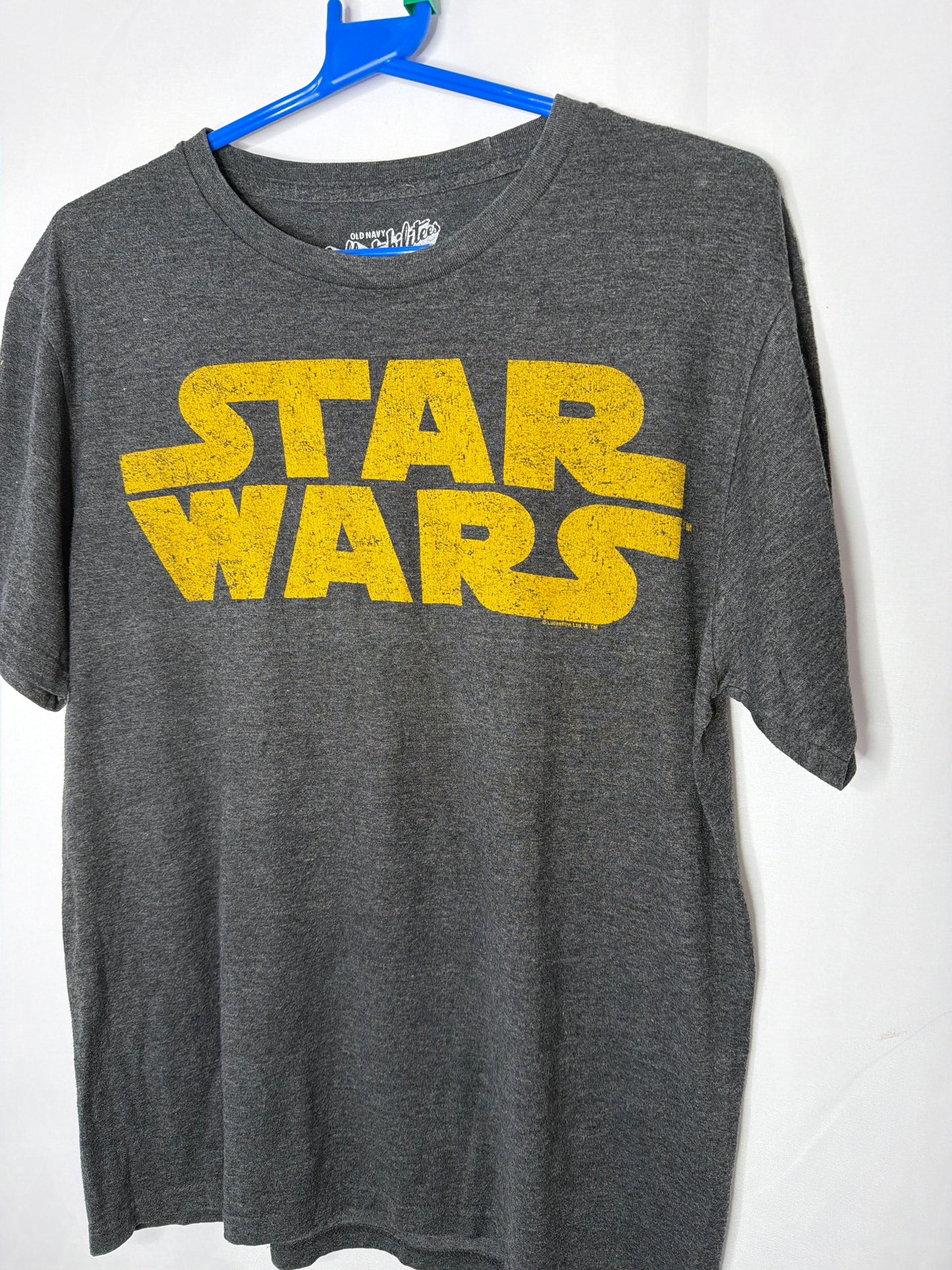 Star wars t-shirt size medium
