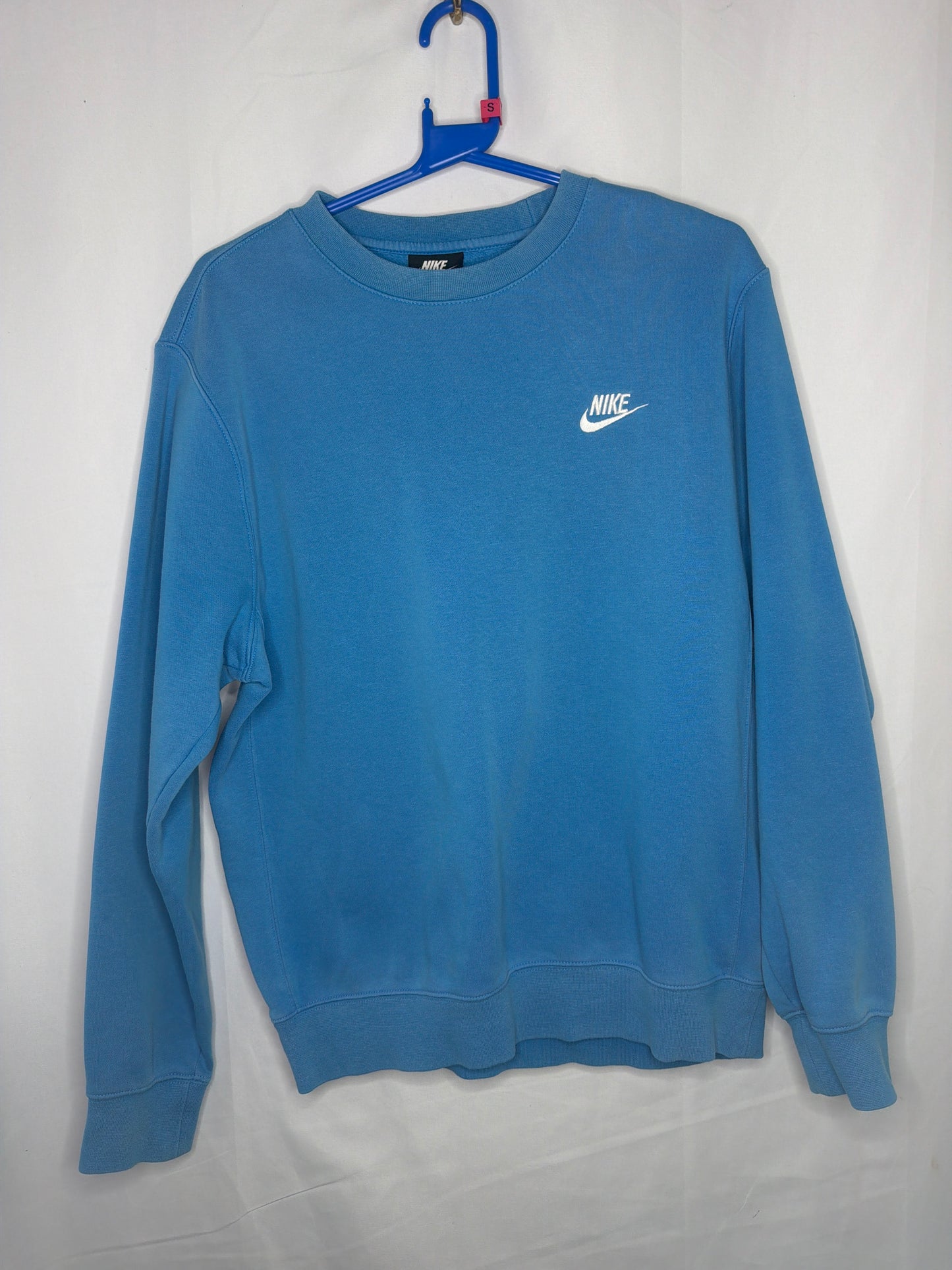 Nike sweater Small